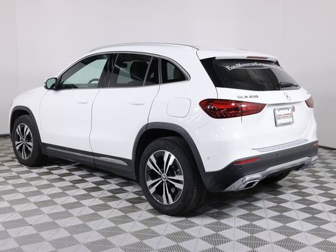 Certified 2026 Mercedes-Benz GLA 250 4MATIC image 10