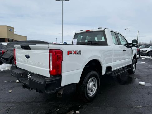 Used 2023 Ford F250 XL w/ FX4 Off-Road Package image 17