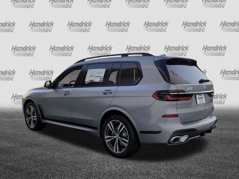 Used 2026 BMW X7 xDrive40i w/ M Sport Package image 8