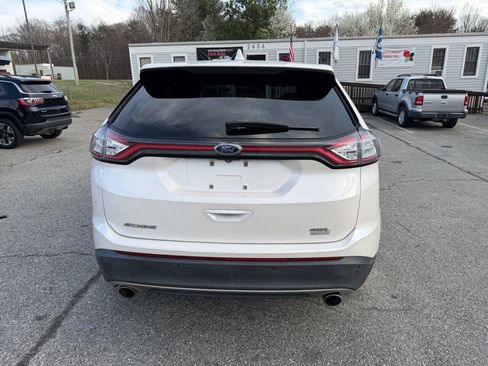Used 2017 Ford Edge SEL w/ Equipment Group 201A image 8