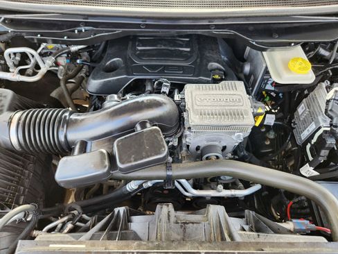 Used 2022 Jeep Wagoneer Series III AWD/4WD image 38