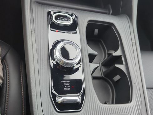 New 2026 Jeep Cherokee Overland image 27