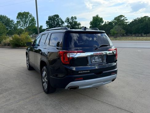 Used 2021 GMC Acadia SLT w/ Trailering Package FWD image 3