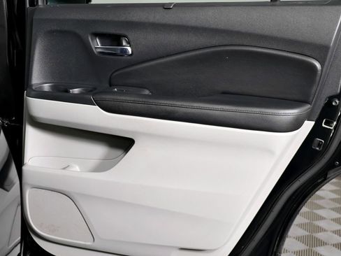 Used 2017 Honda Pilot Elite image 57