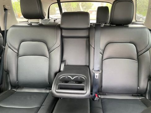 Certified 2025 Nissan Pathfinder SL AWD/4WD image 11