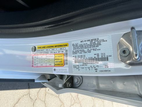 Used 2019 Ford Fusion SE FWD image 27