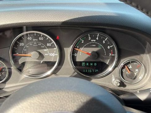 Used 2017 Jeep Wrangler Sport AWD/4WD image 14
