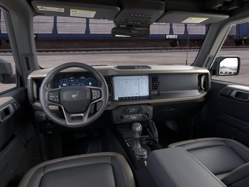 New 2026 Ford Bronco Big Bend w/ Black Diamond Package AWD/4WD image 9
