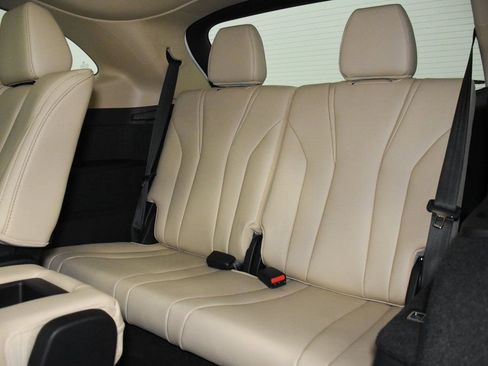 New 2026 Acura MDX SH-AWD image 23