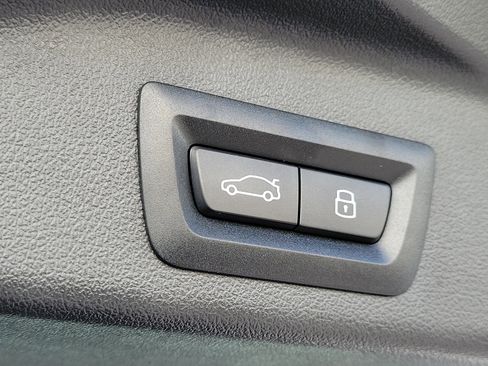 Certified 2026 BMW X5 sDrive40i image 9