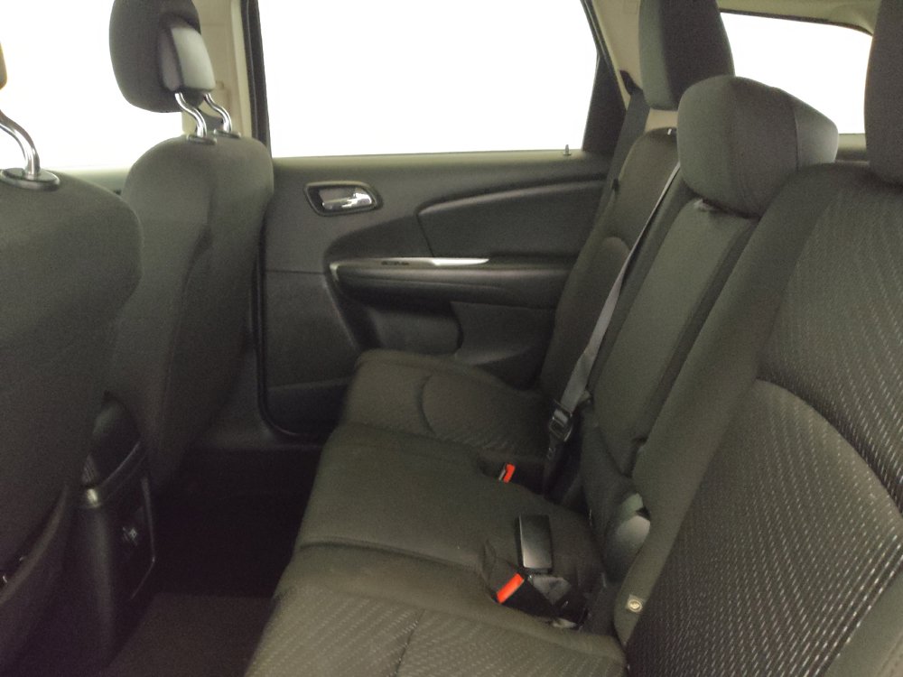 Used 2018 Dodge Journey SE FWD image 18