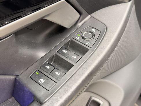 Used 2025 BMW 530i RWD image 18