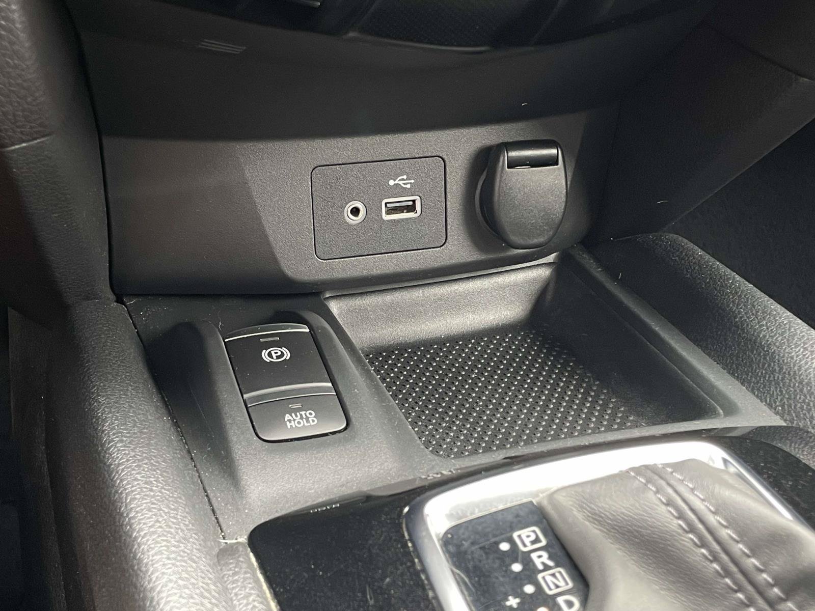 Used 2019 Nissan Rogue SV w/ Premium Package AWD/4WD image 21