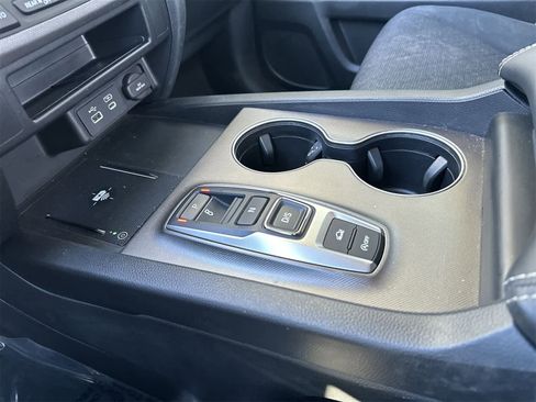 Used 2025 Honda Ridgeline Sport image 15