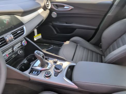New 2026 Alfa Romeo Giulia AWD image 28