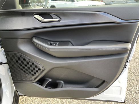 New 2025 Jeep Grand Cherokee Laredo w/ MOPAR Finishing Package image 42