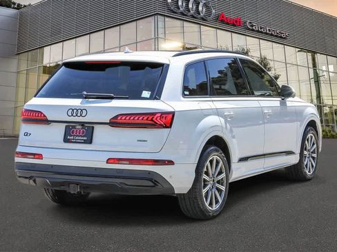 Used 2023 Audi Q7 2.0T Premium Plus w/ Premium Plus Package AWD/4WD image 4