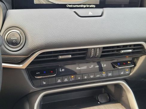 Certified 2025 MAZDA CX-90 Plug-In Hybrid w/Premium Sport image 30