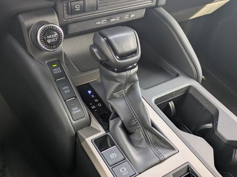 Used 2024 Toyota Land Cruiser image 15