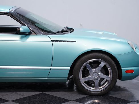 Used 2002 Ford Thunderbird image 24