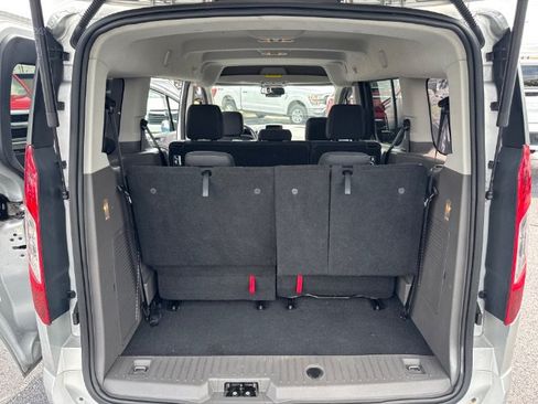 Used 2022 Ford Transit Connect XLT FWD image 13