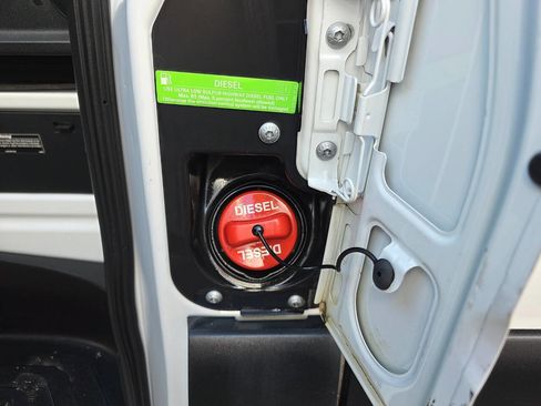 Used 2020 Mercedes-Benz Sprinter 2500 image 22