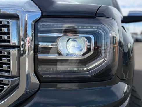 Used 2017 GMC Sierra 1500 Denali image 60