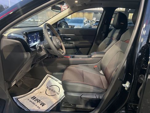 New 2026 Nissan Kicks SR w/ SR Premium Package AWD/4WD image 22
