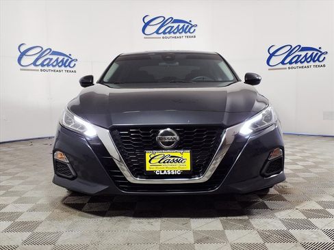 Used 2021 Nissan Altima 2.5 SV image 3