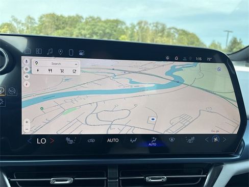 New 2025 Chevrolet Equinox EV LT image 14