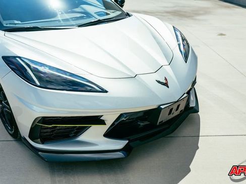 Used 2021 Chevrolet Corvette Stingray Premium Cpe w/ Z51 Performance Package image 27