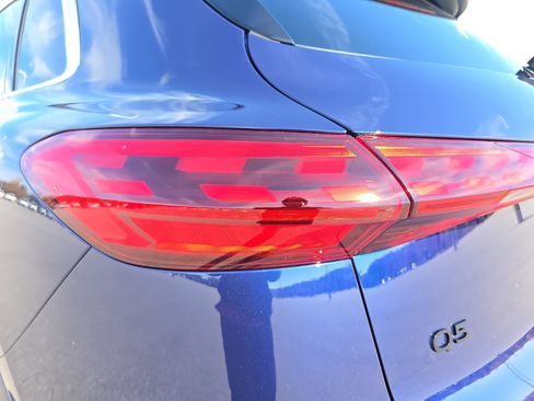 New 2025 Audi Q5 Premium Plus image 33