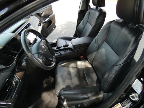 Used 2018 Toyota Avalon XLE image 55