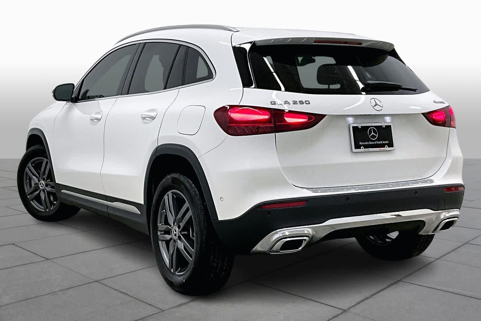 Used 2026 Mercedes-Benz GLA 250 4MATIC image 12
