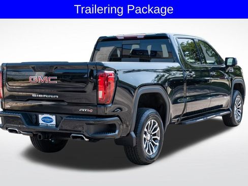 Used 2022 GMC Sierra 1500 AT4 w/ AT4 Premium Package AWD/4WD image 8