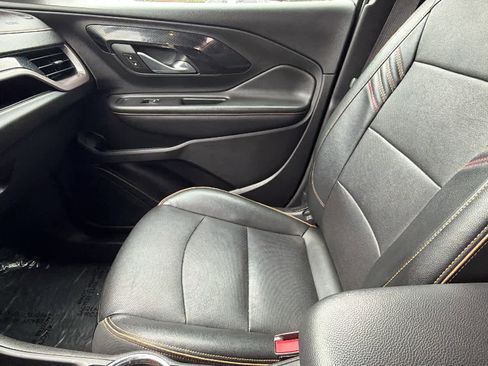 Used 2023 GMC Terrain AT4 AWD/4WD image 12