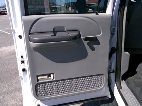 Used 2006 Ford F350 XL image 34