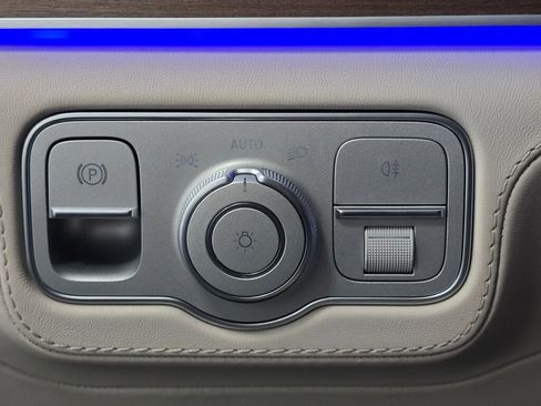 New 2026 Mercedes-Benz GLE 53 AMG 4MATIC image 23