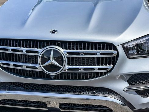 Certified 2025 Mercedes-Benz GLE 450 4MATIC image 4