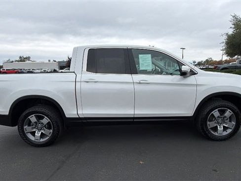 Used 2024 Honda Ridgeline RTL image 3