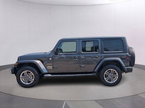 Used 2020 Jeep Wrangler Unlimited Sahara AWD/4WD image 2