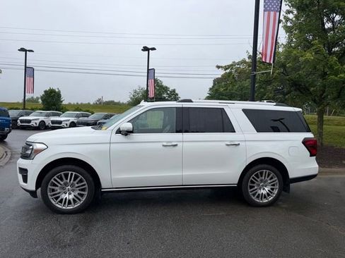 Used 2024 Ford Expedition Max Limited AWD/4WD image 2