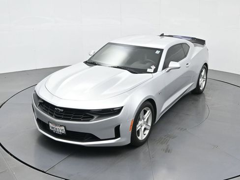 Used 2019 Chevrolet Camaro LT image 49