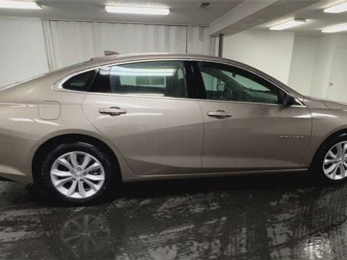 Certified 2024 Chevrolet Malibu LT image 9