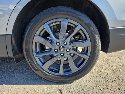 Used 2023 Chevrolet Equinox RS image 34