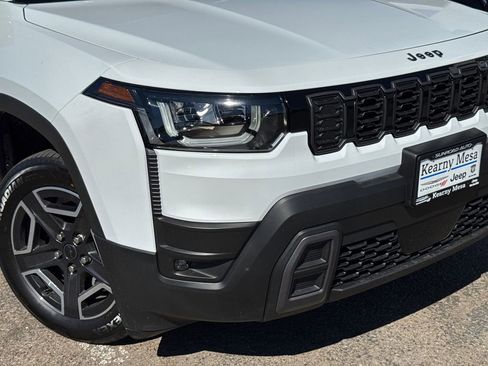 New 2026 Jeep Cherokee Laredo AWD/4WD image 6