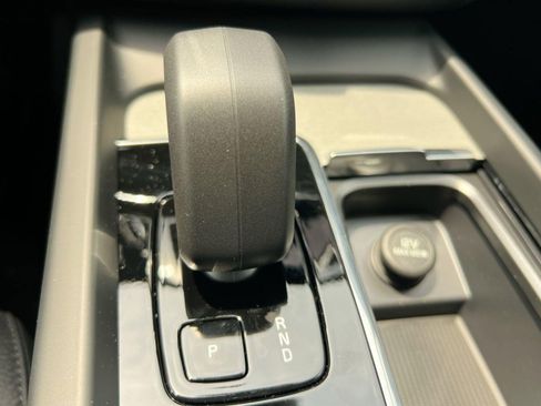 New 2025 Volvo XC60 B5 Plus w/ Protection Package Premier image 22