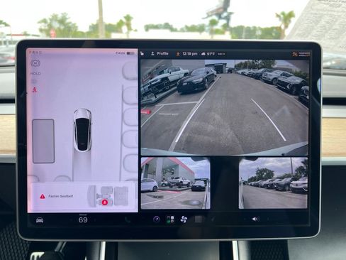 Used 2020 Tesla Model Y Long Range AWD/4WD image 40