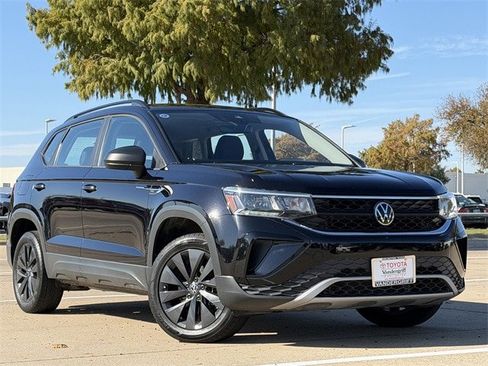 Used 2024 Volkswagen Taos S image 2