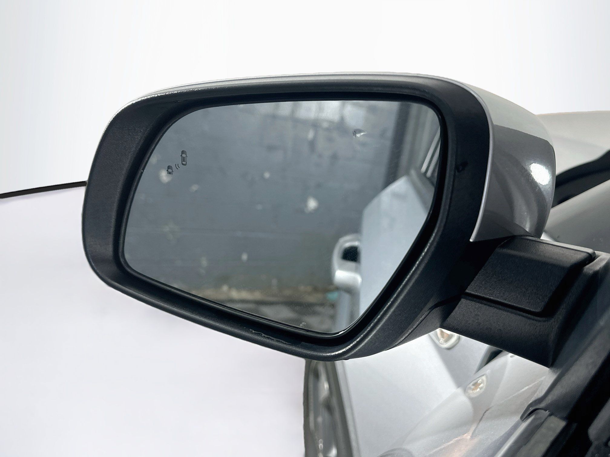 Used 2025 Hyundai Venue SEL FWD image 16